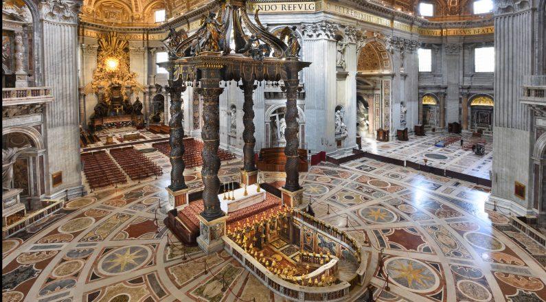 Vaticano: Inminente restauración del baldaquino de Bernini