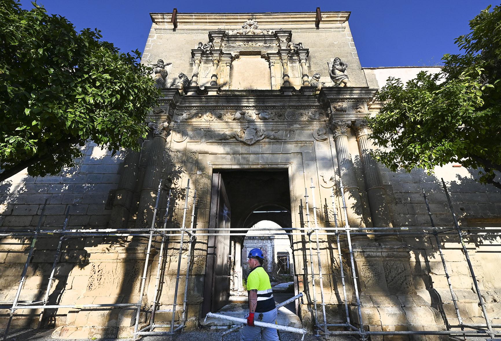 Urbanismo trabaja en la redacción de un segundo proyecto para recuperar el Palacio de Riquelme de Jerez