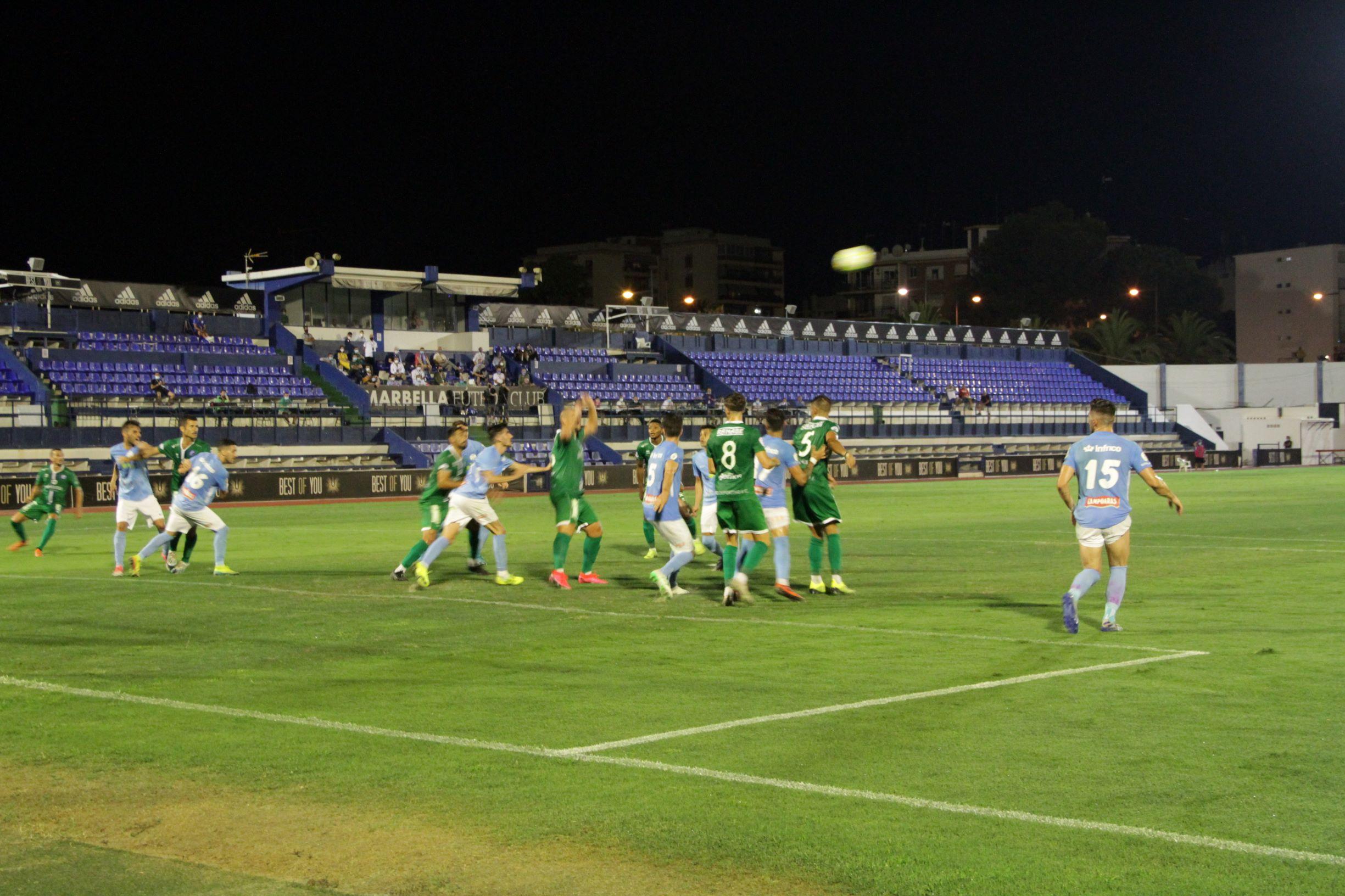 Ciudad de Lucena 1-1 Xerez Deportivo FC: Un escándalo arbitral rompe el sueño