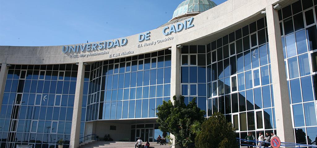 Andalucía congela de nuevo el precio de las matrículas universitarias y aplica la bonificación de créditos
