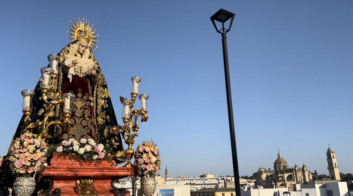 TV: La Virgen del Desconsuelo reinó en su barrio