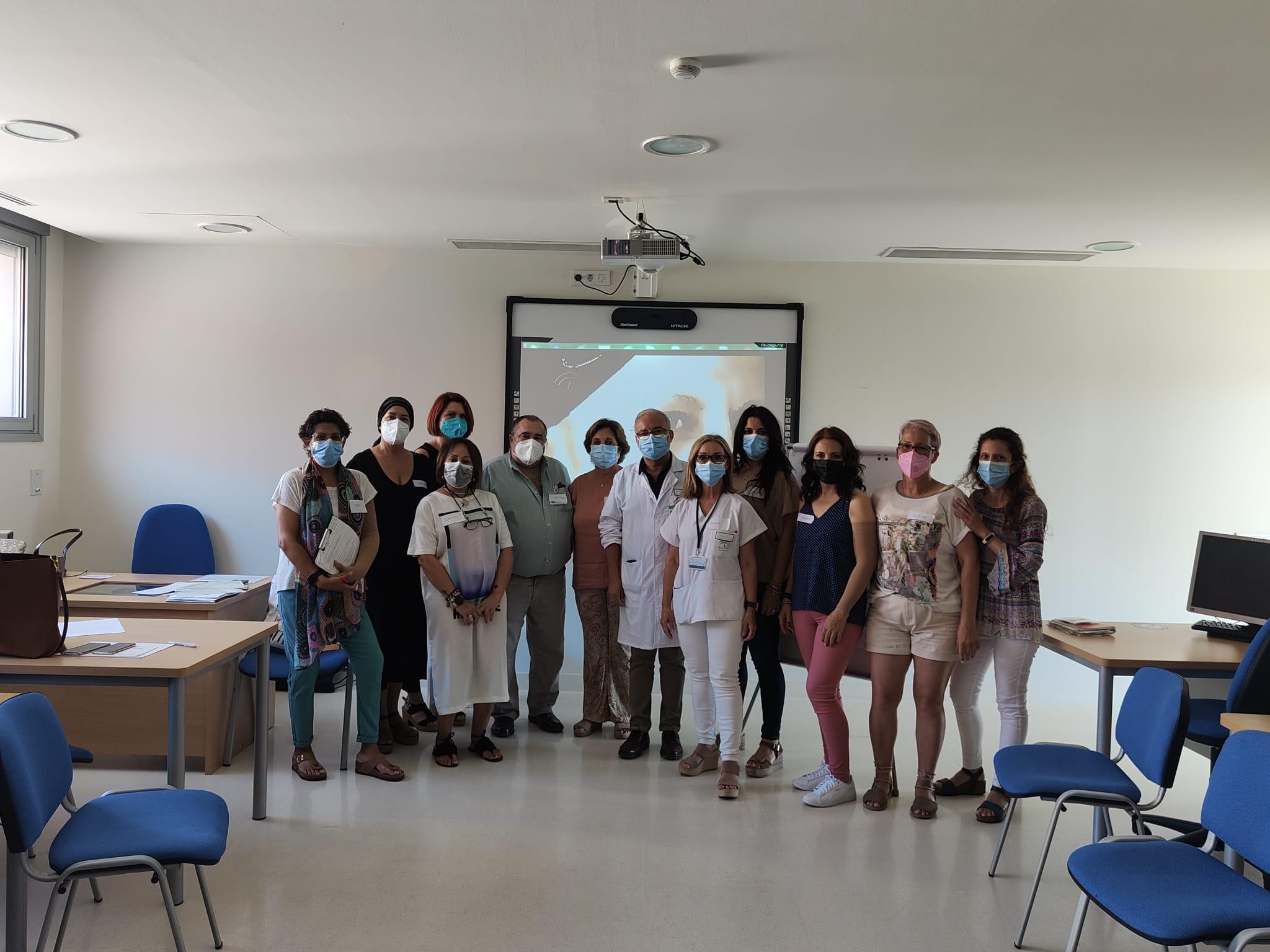 El Hospital Universitario de Jerez reactiva su Escuela de Pacientes de Cáncer de Mama tras la pandemia de COVID-19