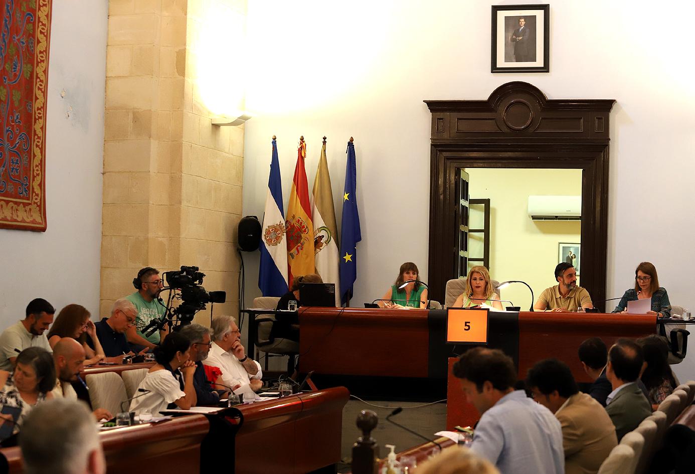 El concejal Francisco Zuasti abandona el Pleno al ser "ignorado" en la elaboración de la Ordenanza de Veladores