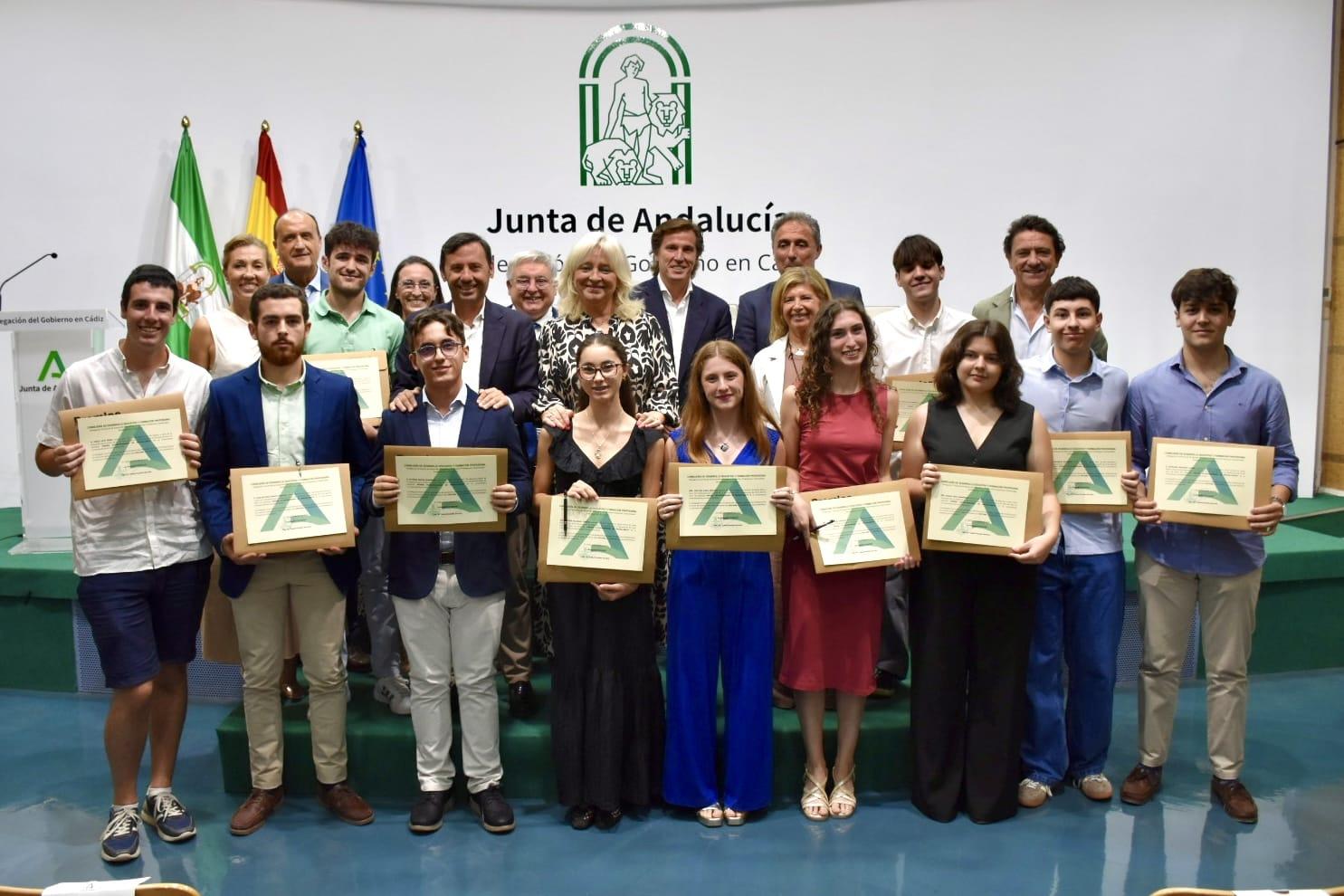 Dos alumnos de Jerez y otros nueve de la provincia reciben los Premios Extraordinarios de Bachillerato 2025
