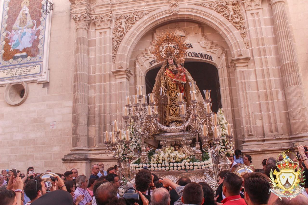 16 de julio junto a la Virgen del Carmen
