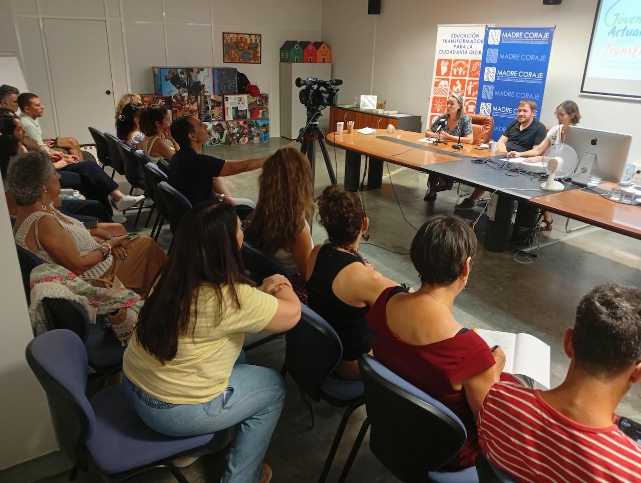 La juventud reclama, de la mano de la Fundación Madre Coraje, situar los cuidados en el centro de la participación social