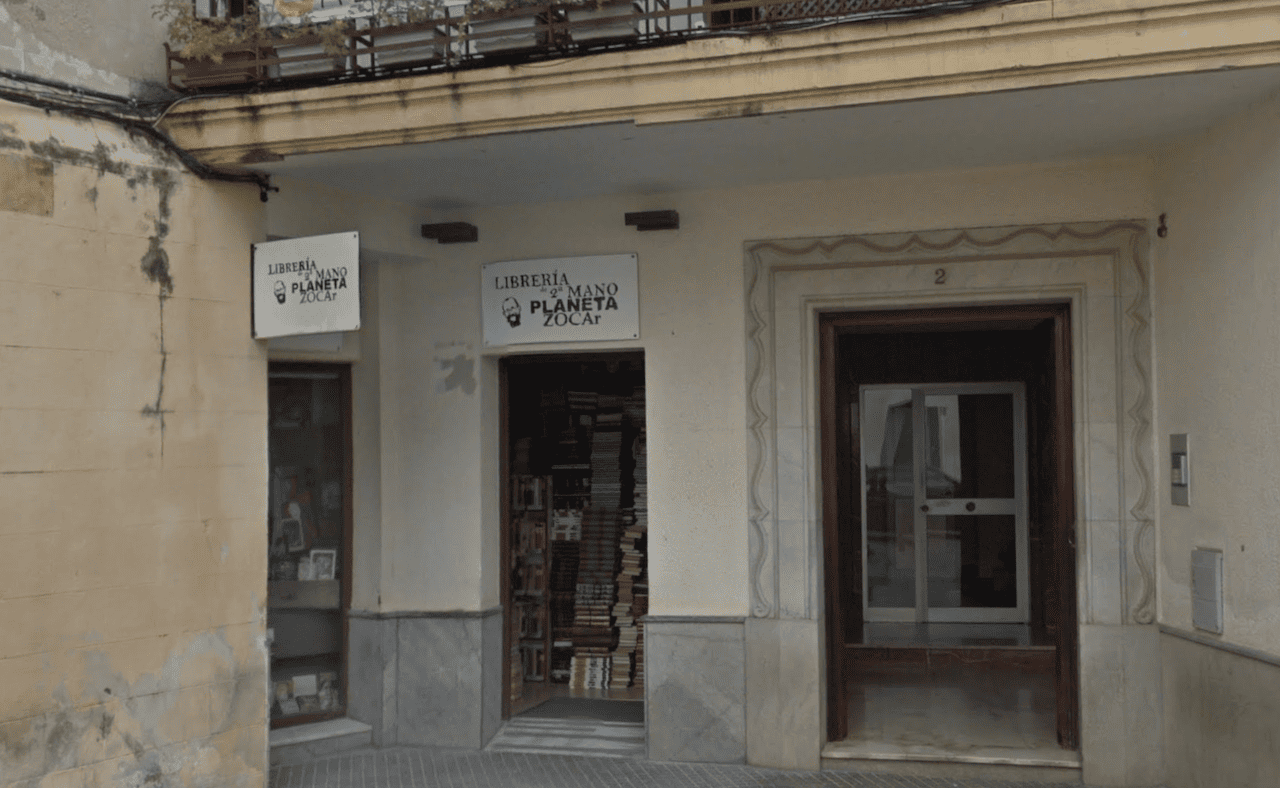 Planeta Zocar aclara que su histórica librería de Plaza Vargas sigue abierta y suma una nueva sede en Jerez
