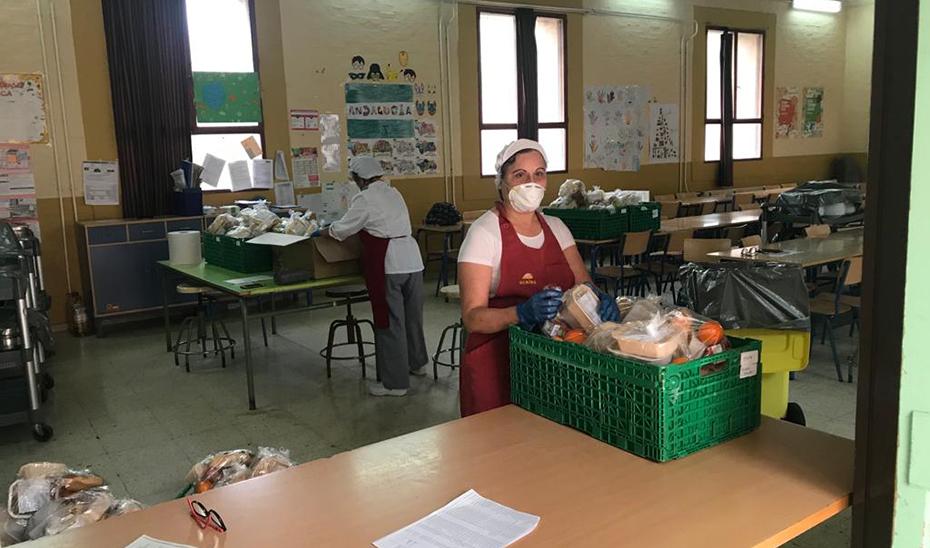 El Gobierno andaluz garantiza las tres comidas a los alumnos del Plan Syga y sus familias