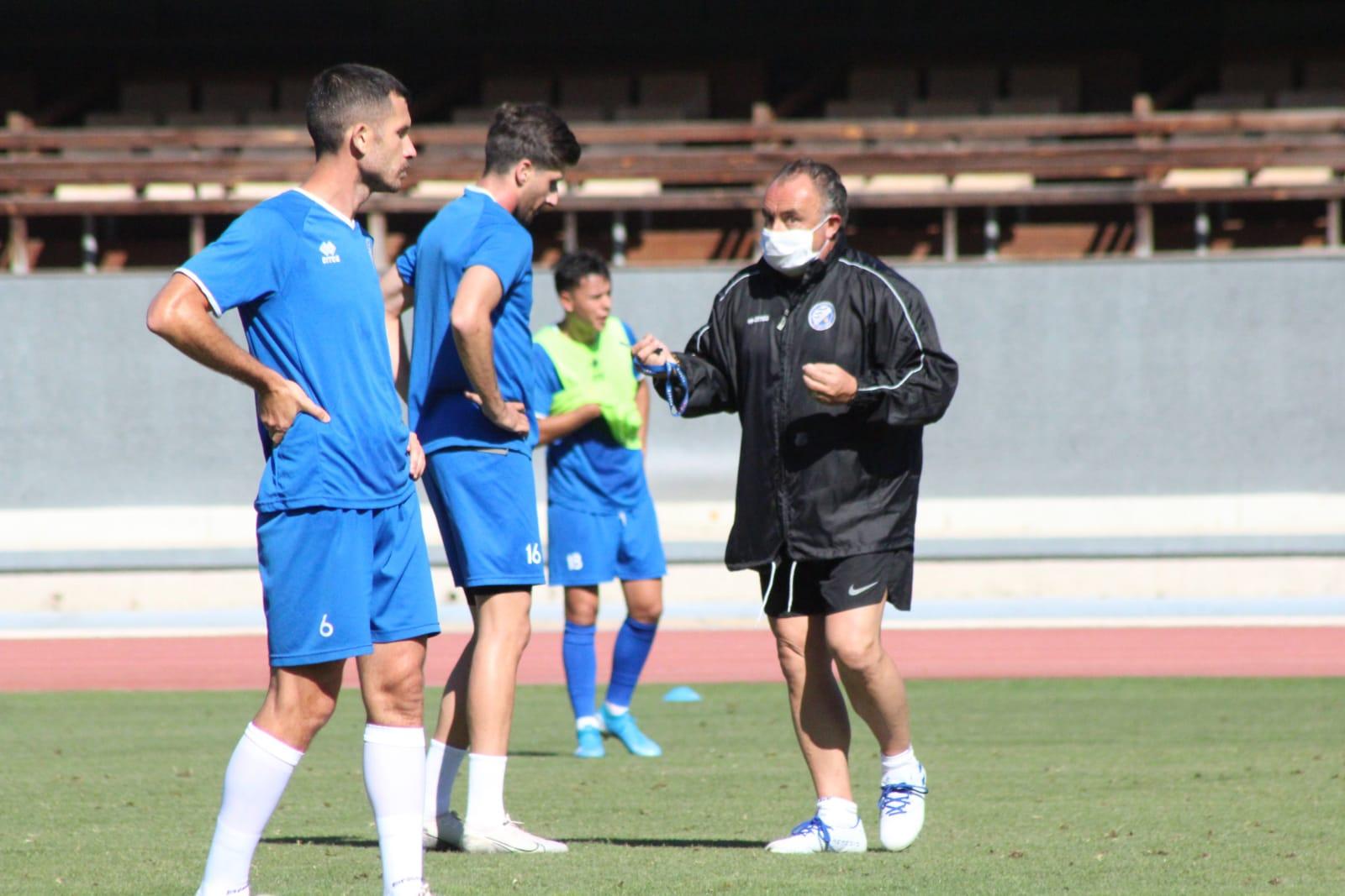 El Xerez DFC entrenará dos días en Chapín y tres en el Pepe Ravelo esta semana