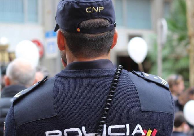 La Policía Nacional detiene en Jerez a un ladrón en pleno robo dentro de una vivienda unifamiliar