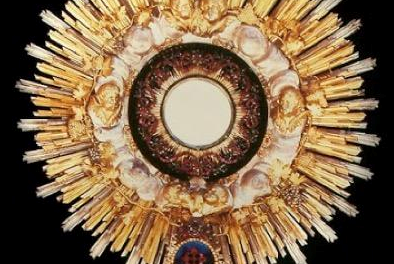 Comienza el Triduo Eucarístico de la Sacramental de Santiago