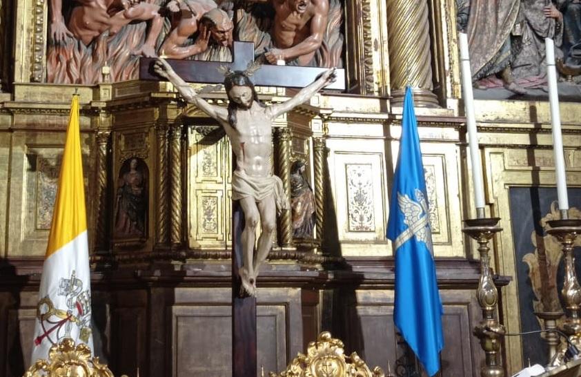 El Cristo del Tránsito, preside San Miguel