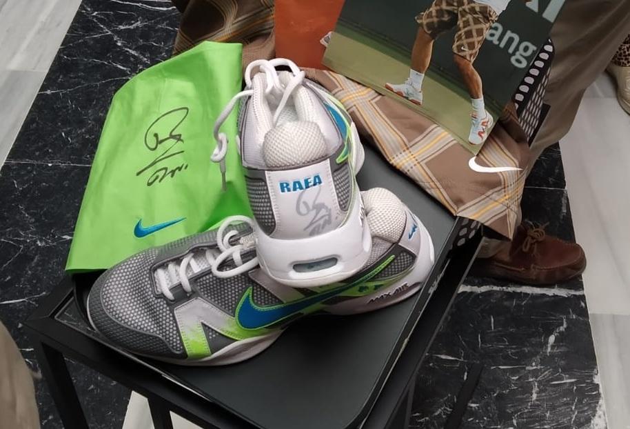 Upacesur subastará en Jerez prendas de Rafa Nadal autografiadas