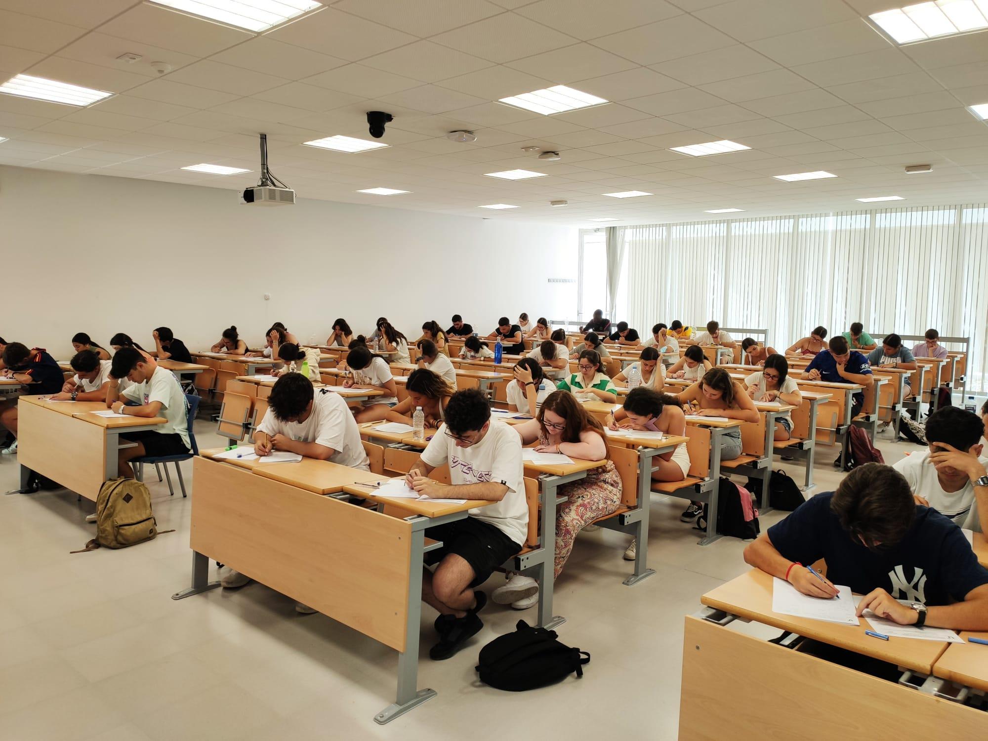 El 95,86% de los estudiantes presentados a la PEvAU en Jerez ha aprobado