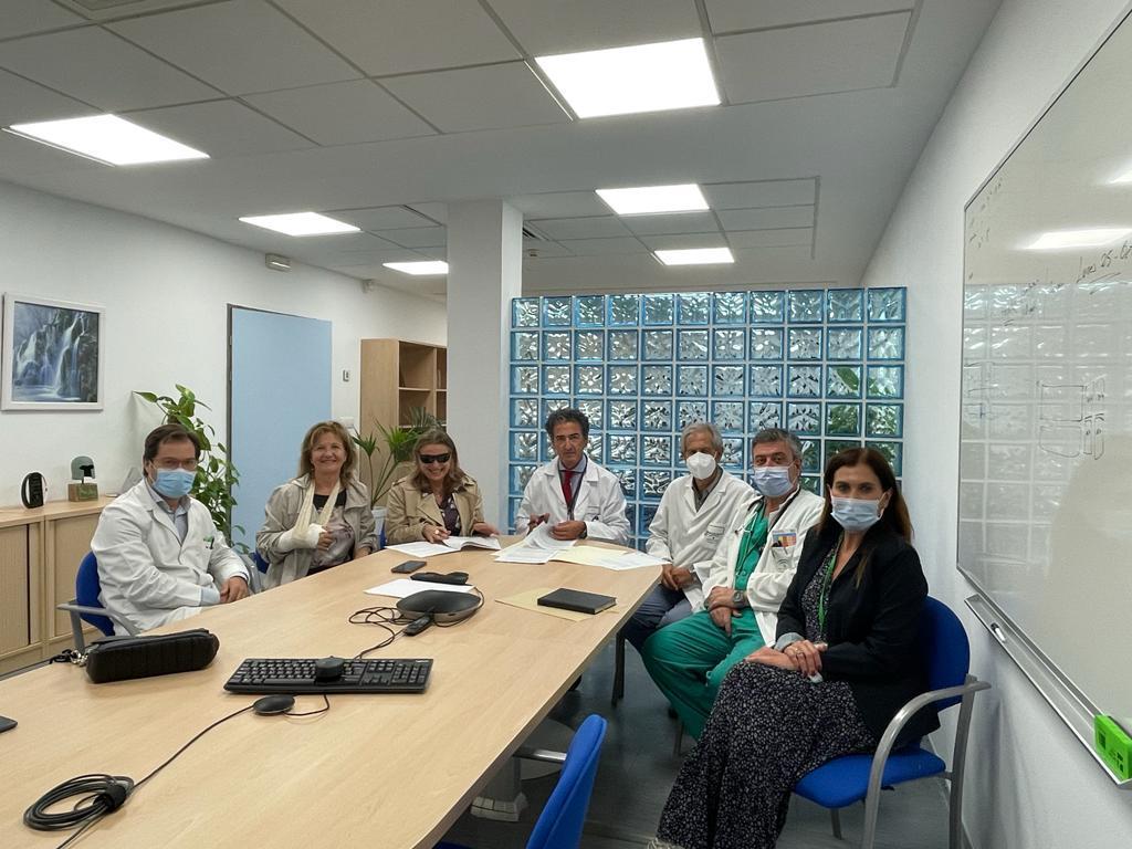 El Hospital de Jerez impulsa la lectura entre pacientes, acompañantes y profesionales