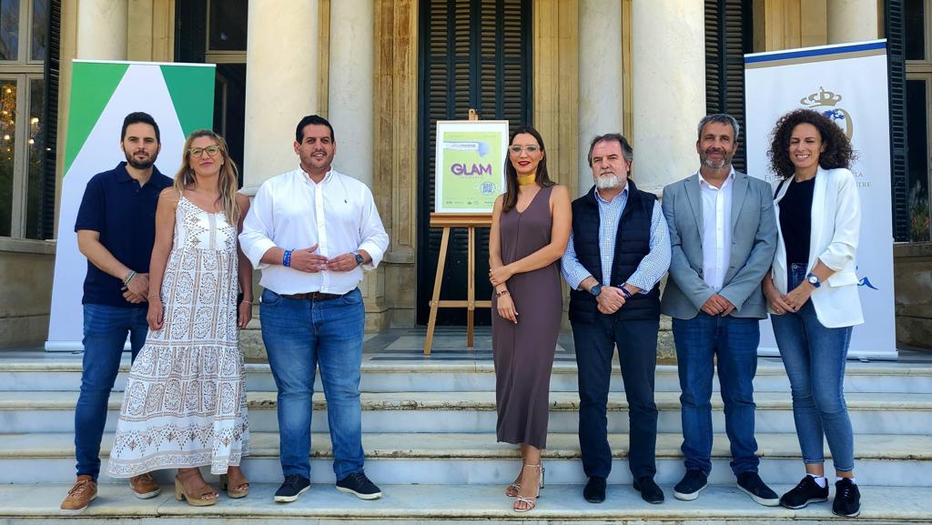 La Real Escuela de Arte Ecuestre acoge la presentación de Glam Experience