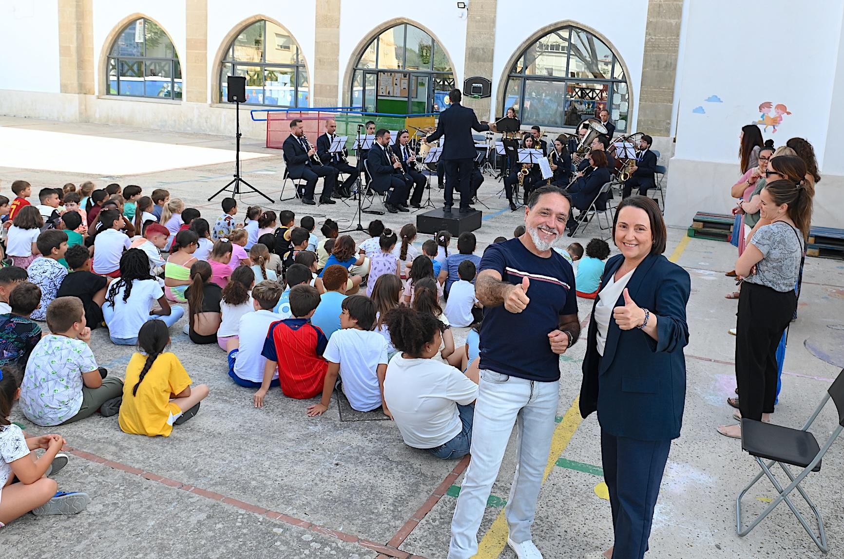 La Banda Municipal de Jerez acerca la cultura musical al alumnado escolar