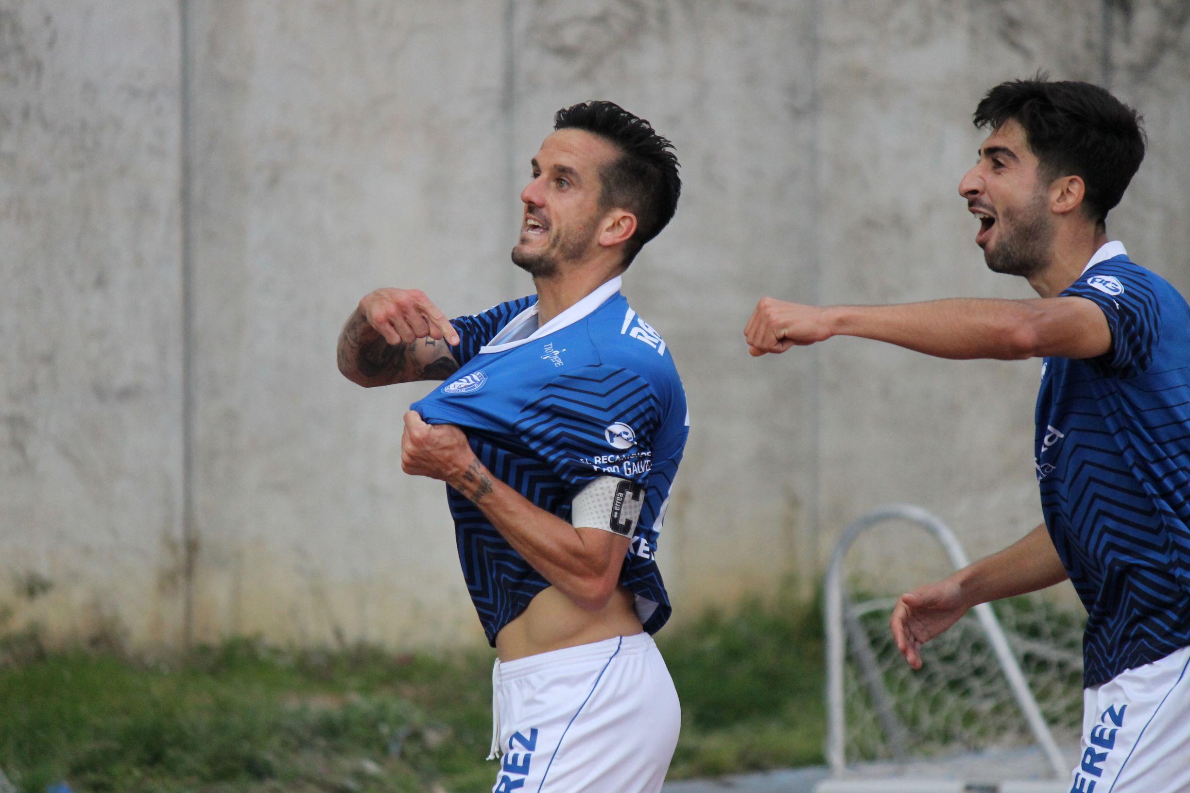 Xerez DFC 2-0 Xerez CD SAD: Reinó el fútbol, la calidad y la libertad de sus socios en un Chapín esplendoroso