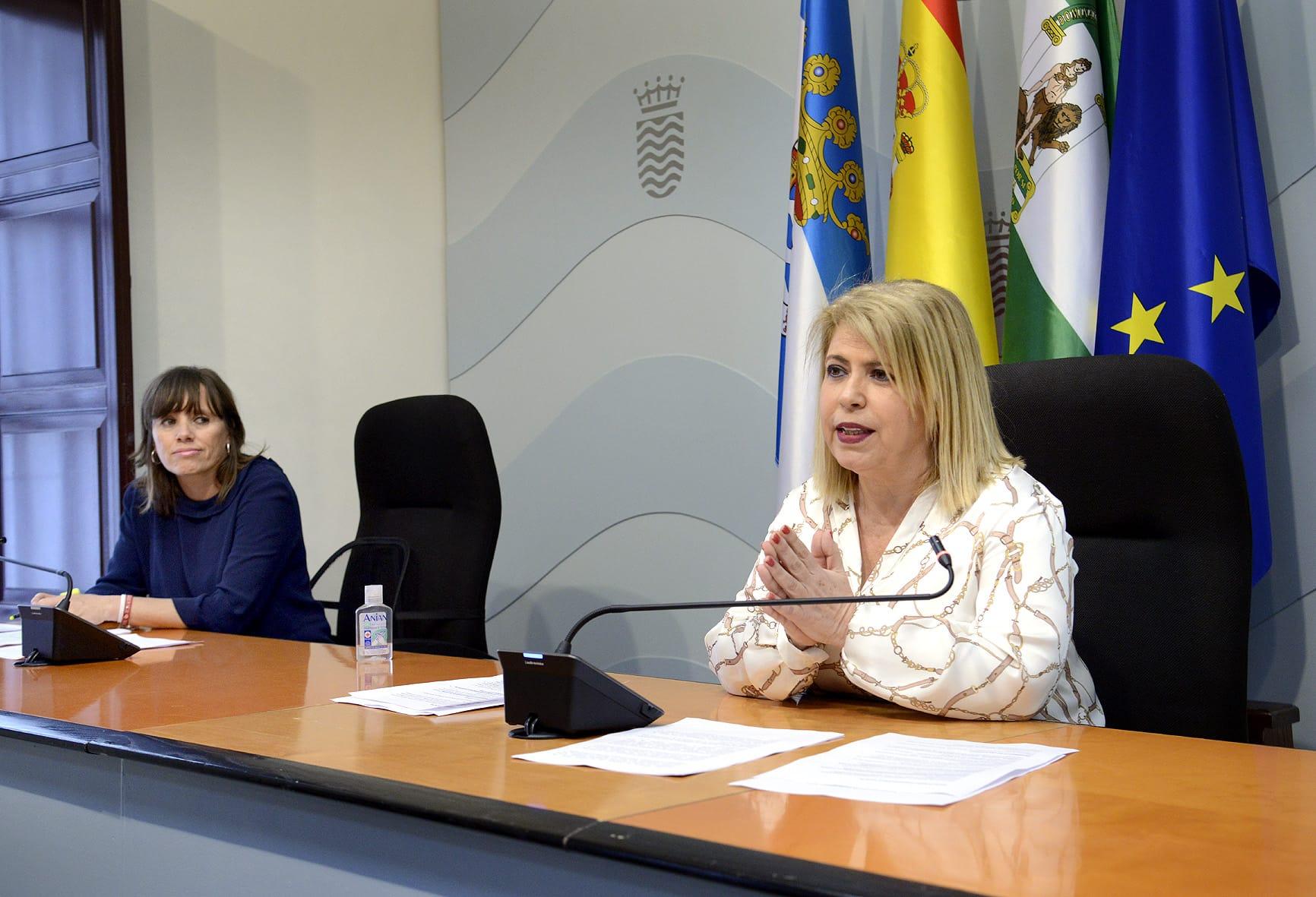 El PP, contundente: “Mamen Sánchez sigue sin suspender la zona azul del ORA pese a ser su competencia y pedirlo la empresa”