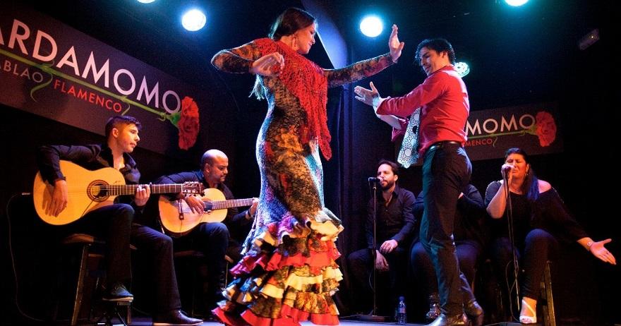 El “taconeo” llega al escenario del tablao flamenco Cardamomo