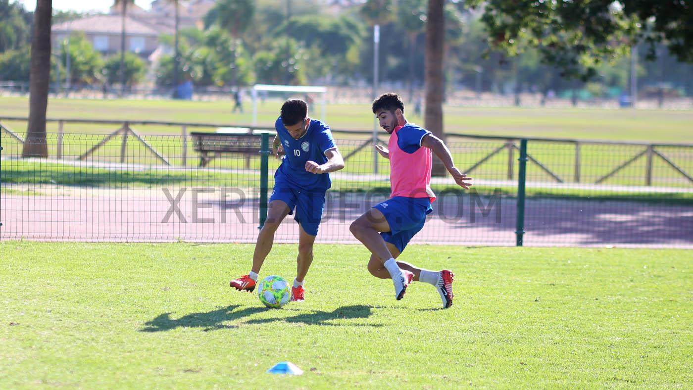 El Xerez DFC suspende los entrenamientos de la primera plantilla