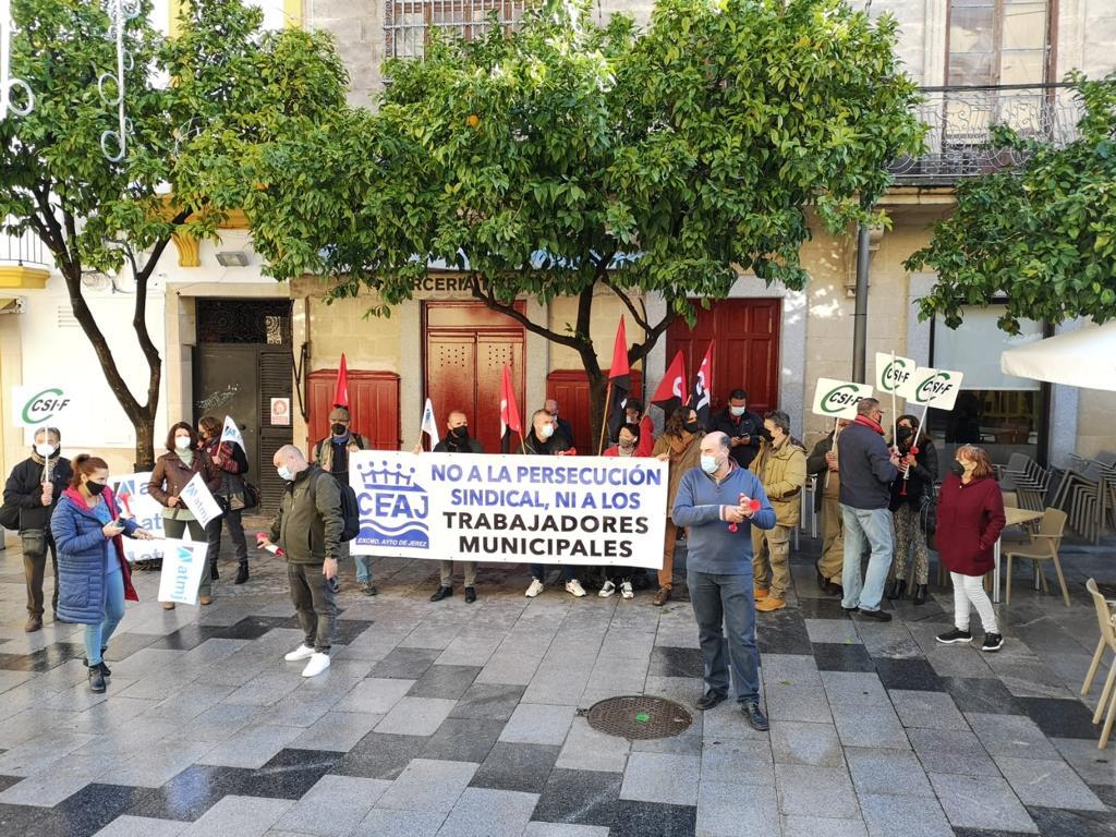 El comité de empresa del Ayuntamiento continúa con su protestas contra el Gobierno de Mamen Sánchez
