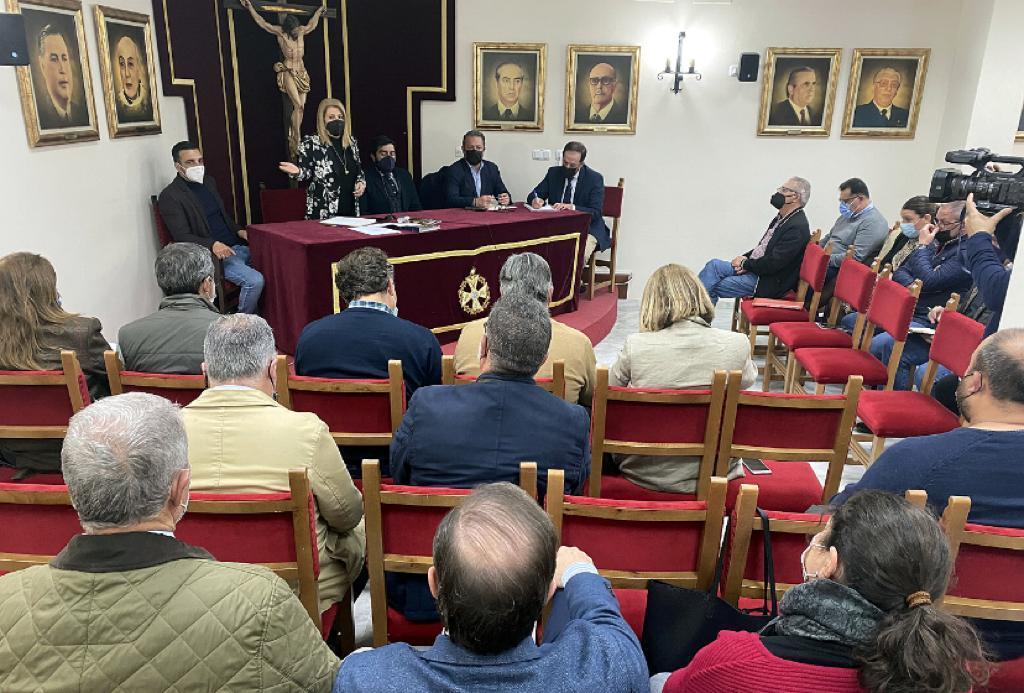 Encuentro entre alcaldesa y cofradías en la antesala de la Semana Santa