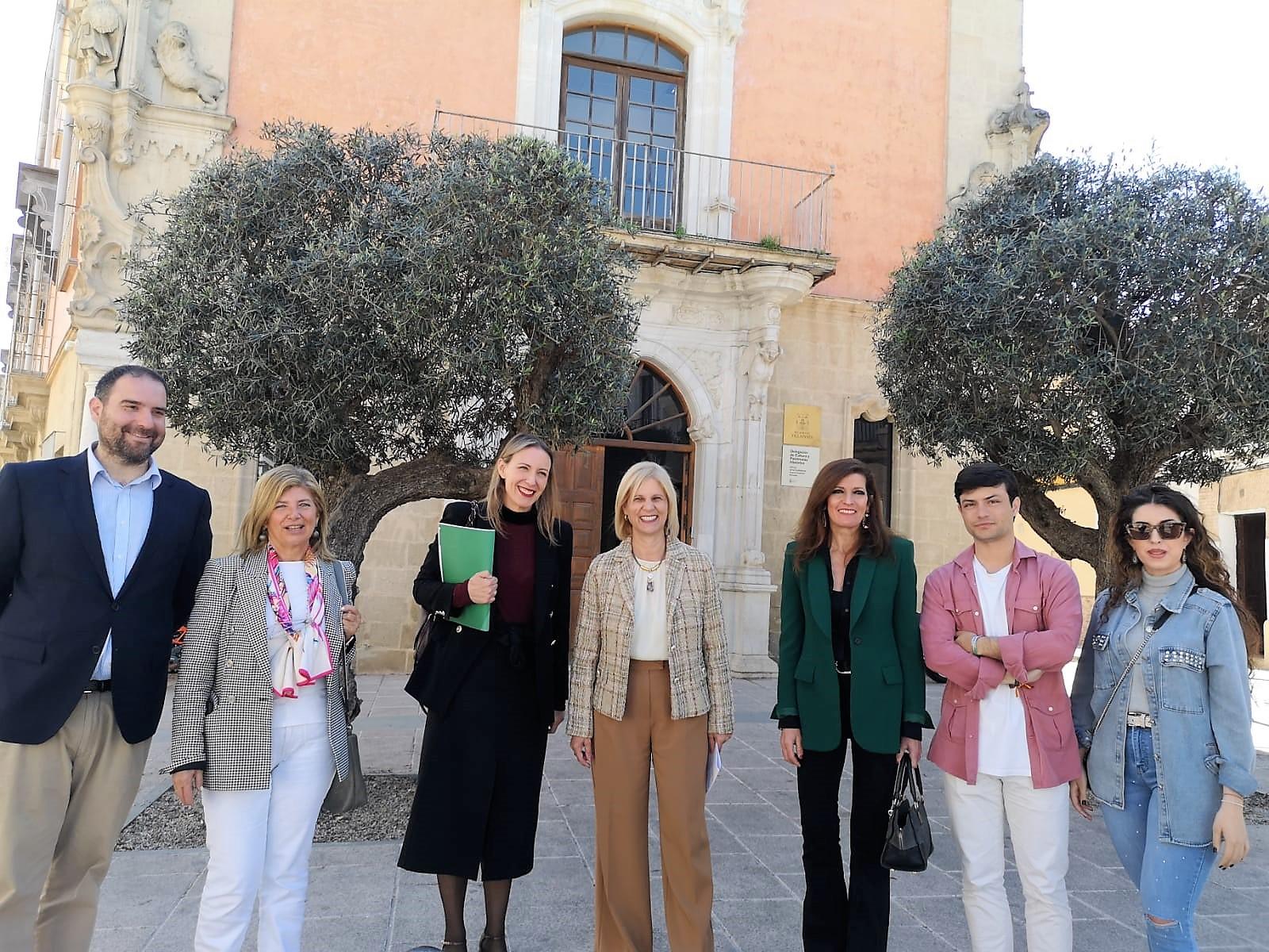 Pelayo y la Junta trabajan para que la Universidad de Cádiz pueda abrir un centro público en el Casco Histórico de Jerez
