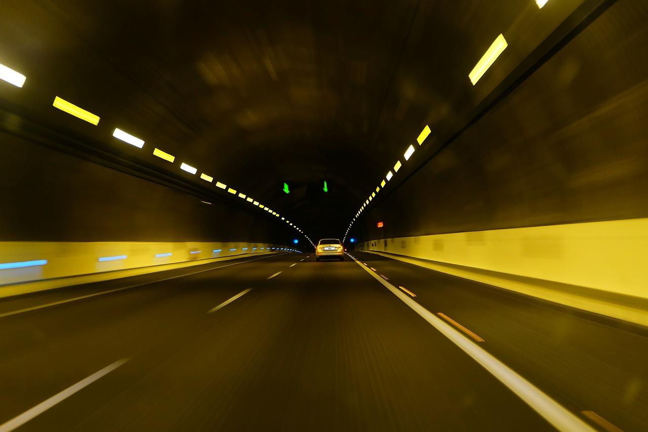 La Junta usará energía fotovoltaica y eólica para iluminar los túneles de la autovía Jerez-Los Barrios
