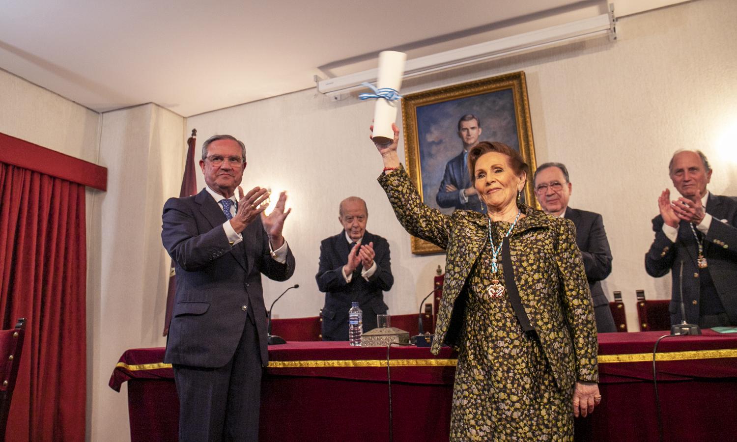 Angelita Gómez lleva la enseñanza del baile flamenco a la Real Academia de San Dionisio