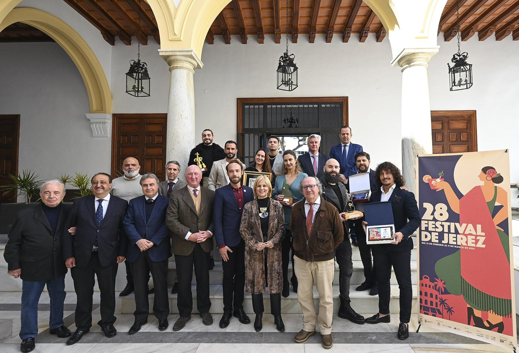 El Festival de Jerez entrega los premios a los artistas más destacados de la pasada edición