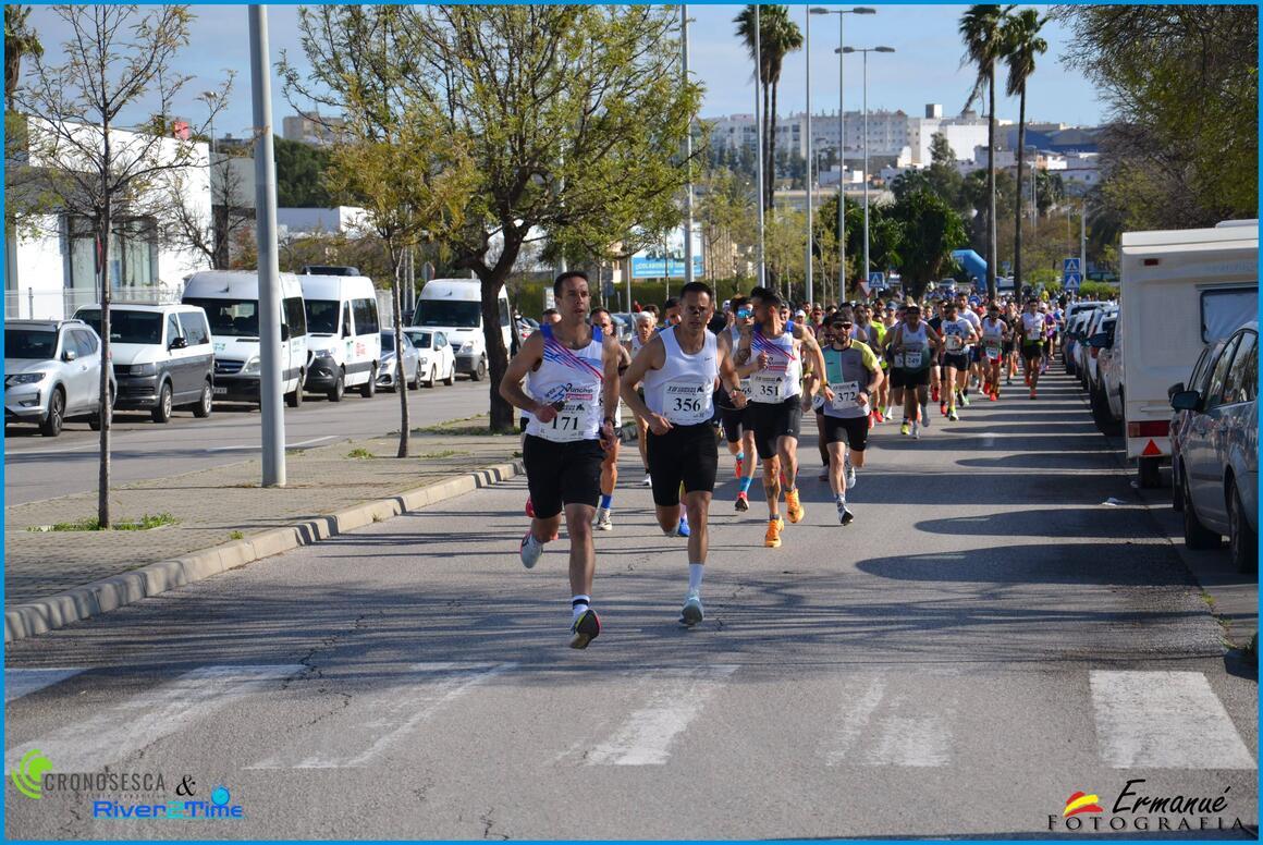 Gran ambiente y masiva participación en la XIII Carrera Urbana de Upacesur en Jerez