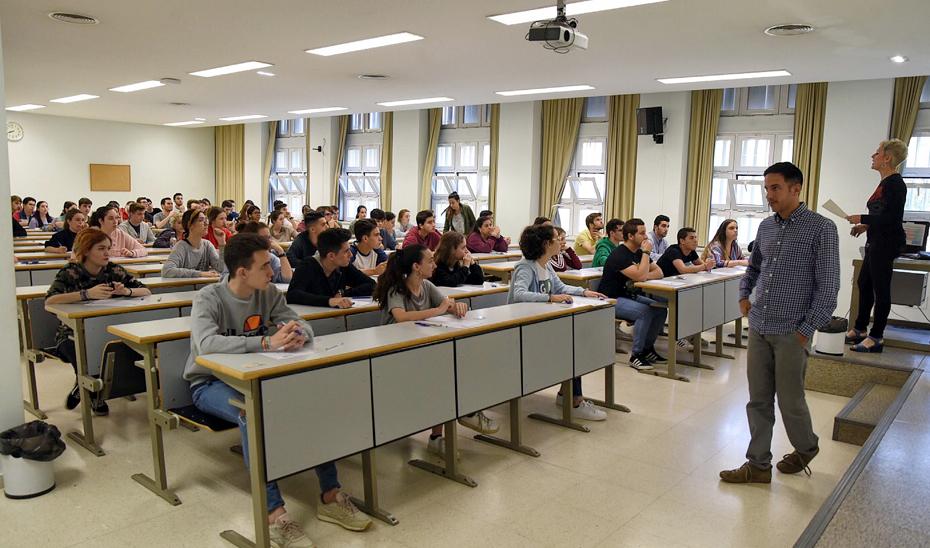 La Selectividad elimina las dos opciones de examen pero se permitirá descartar los contenidos no estudiados