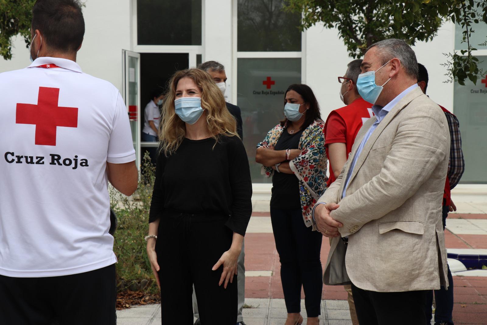 Ana Mestre destaca la labor de Cruz Roja en Jerez para hacer frente a la crisis del coronavirus