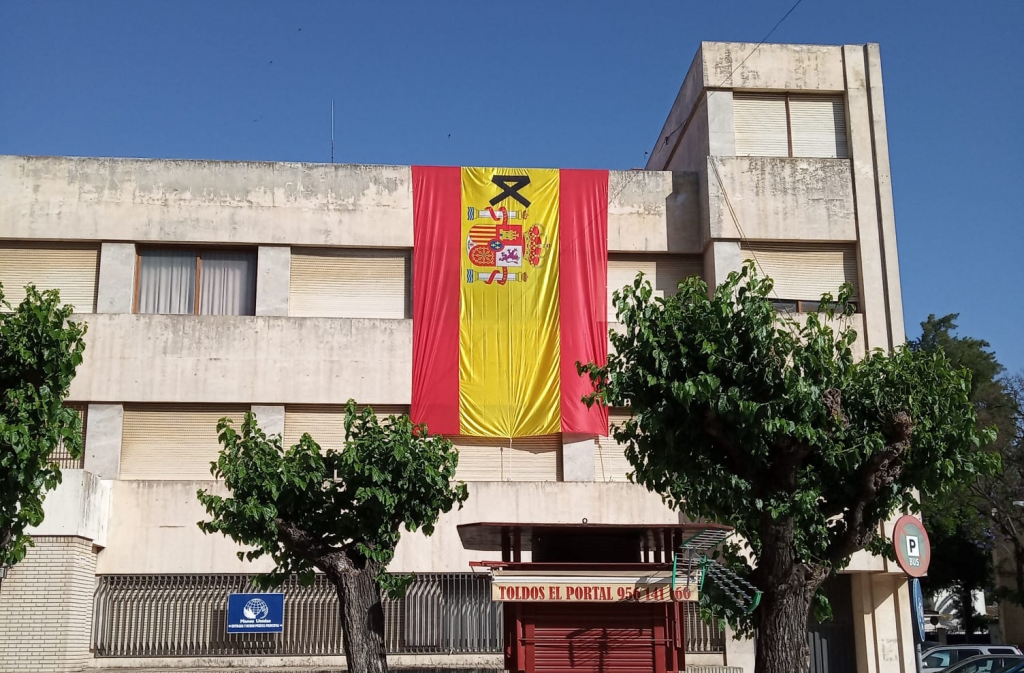 Bandera de España en Capuchinos