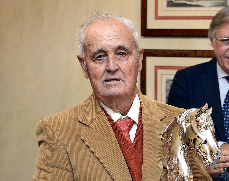 Antonio Carrasco Mateos recibe este domingo el Caballo de Oro 2020