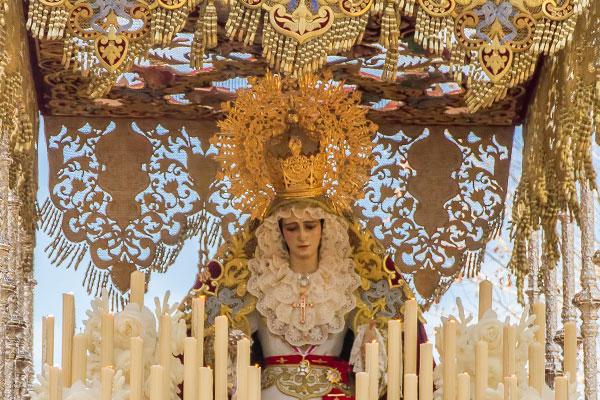 Cádiz: Proyecto de un nuevo manto para la Virgen del Amparo