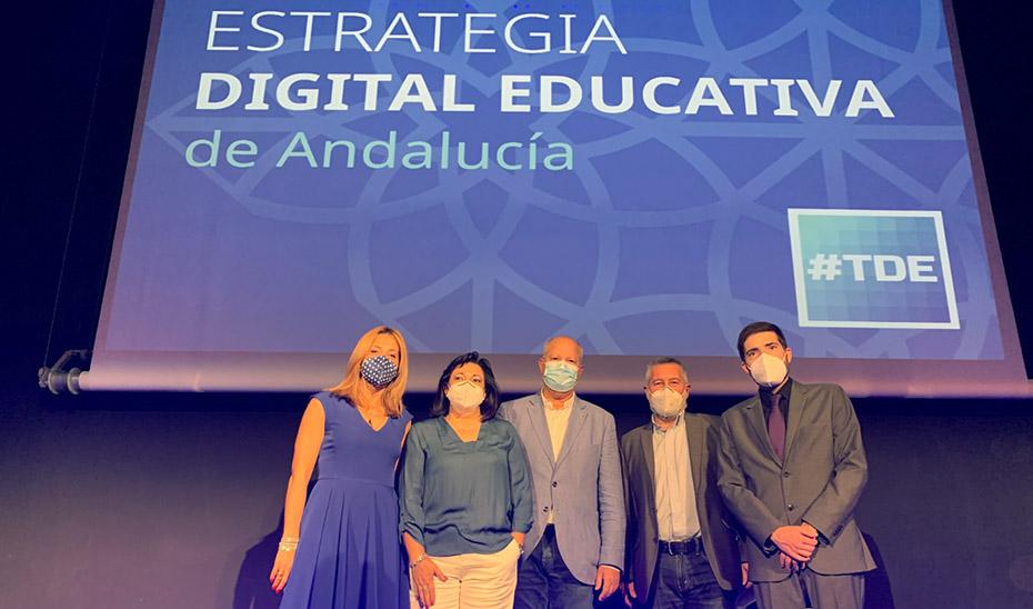 Todos los centros docentes de Andalucía contarán el próximo curso con conexión a Internet de 1GB