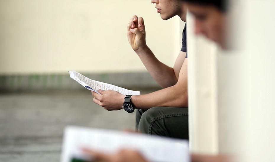 El plazo para matricularse en Andalucía de la Prueba de Acceso a la Universidad termina el 6 de junio