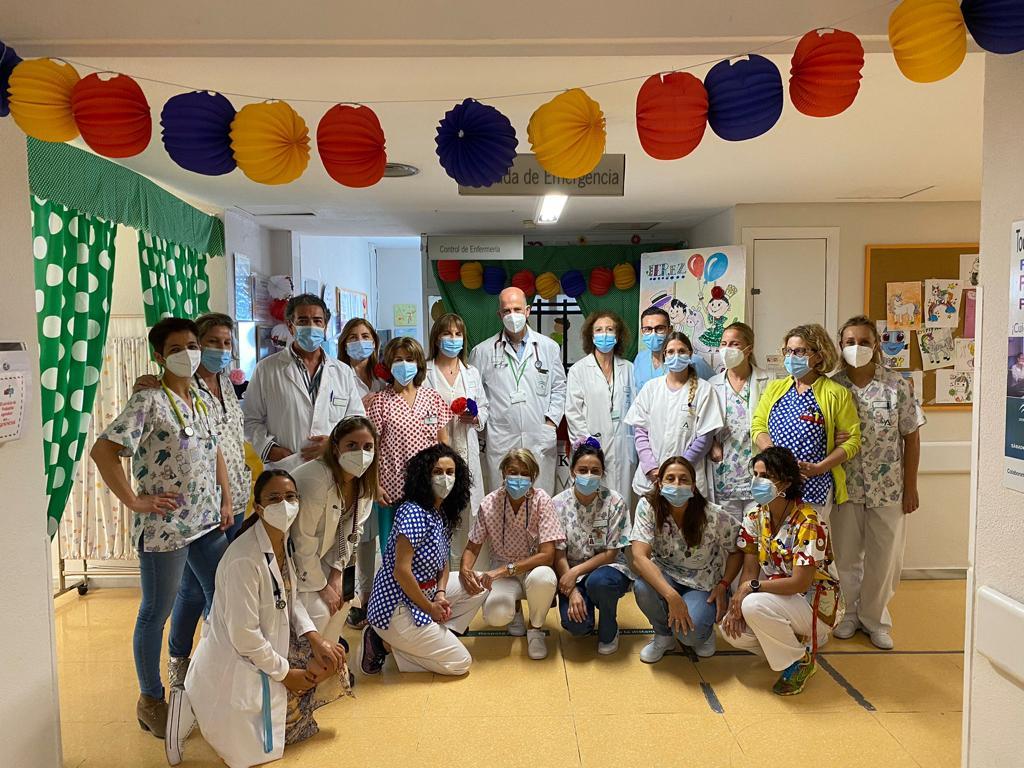 Las unidades de Pediatría y de Rehabilitación del Hospital de Jerez se engalanan para la Feria del Caballo