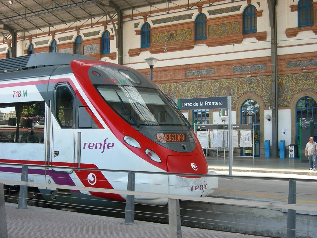 Renfe amplía con 43.500 plazas el servicio de Cercanías entre Cádiz y Jerez durante la Feria del Caballo