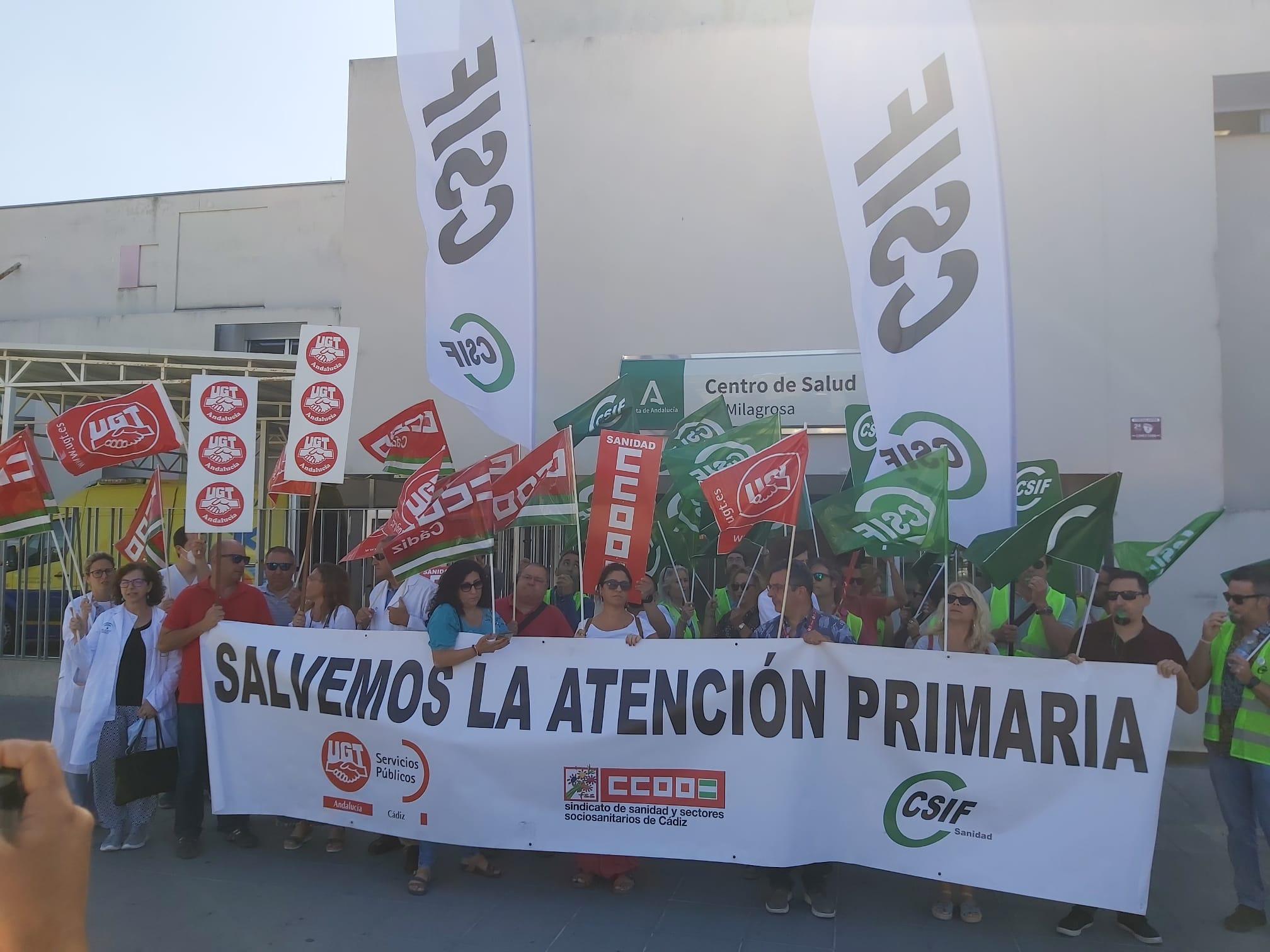 CSIF, CCOO y UGT retoman movilizaciones en busca de una "solución" para la Atención Primaria en Andalucía