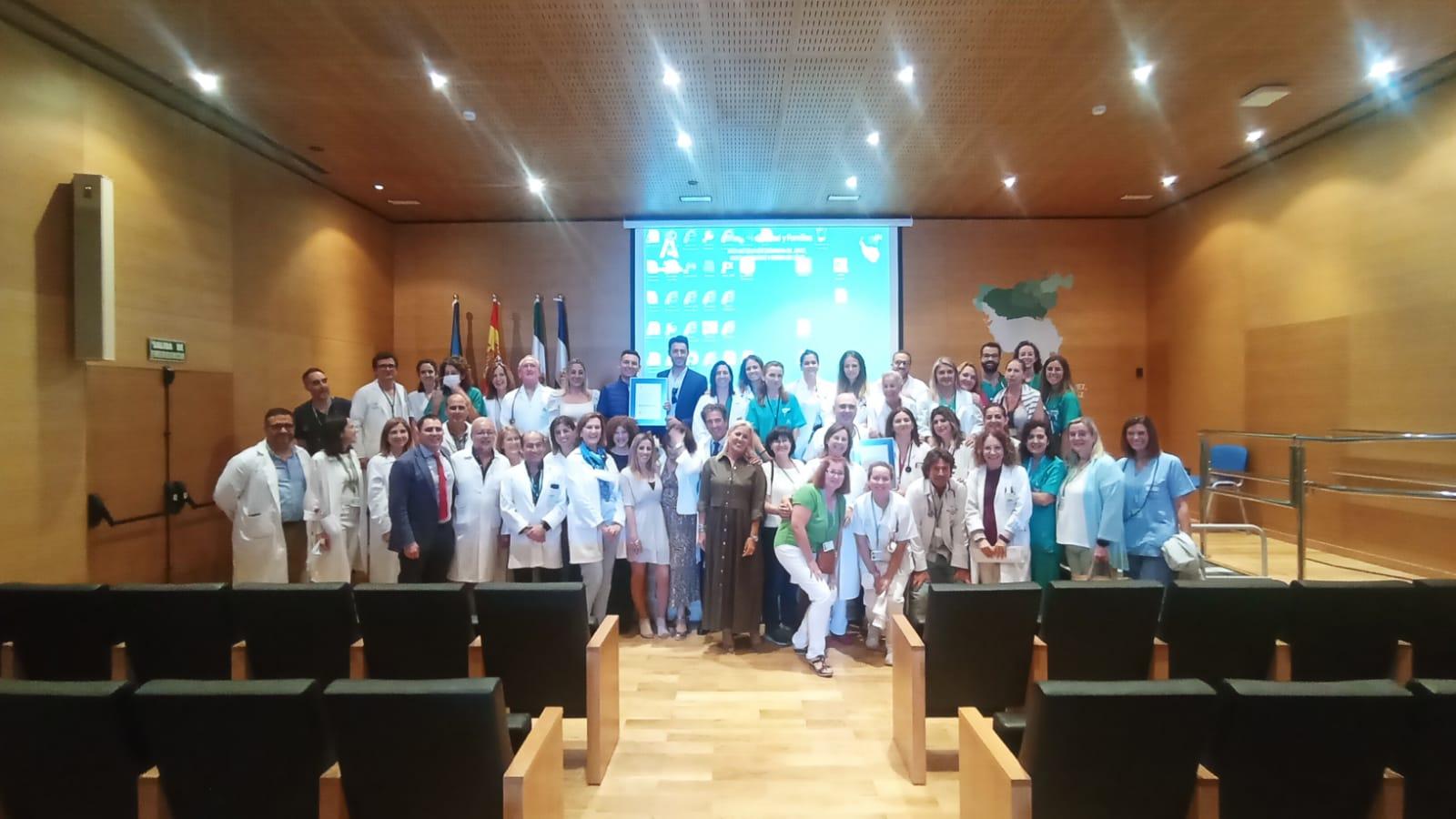 La Unidad de Medicina Interna y Cuidados Paliativos del Hospital de Jerez recibe la certificación de calidad