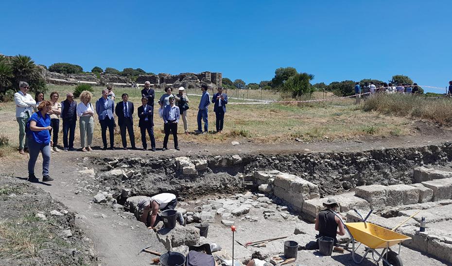 Las últimas excavaciones en Baelo Claudia descubren un mausoleo destruido por un seísmo en el siglo IV