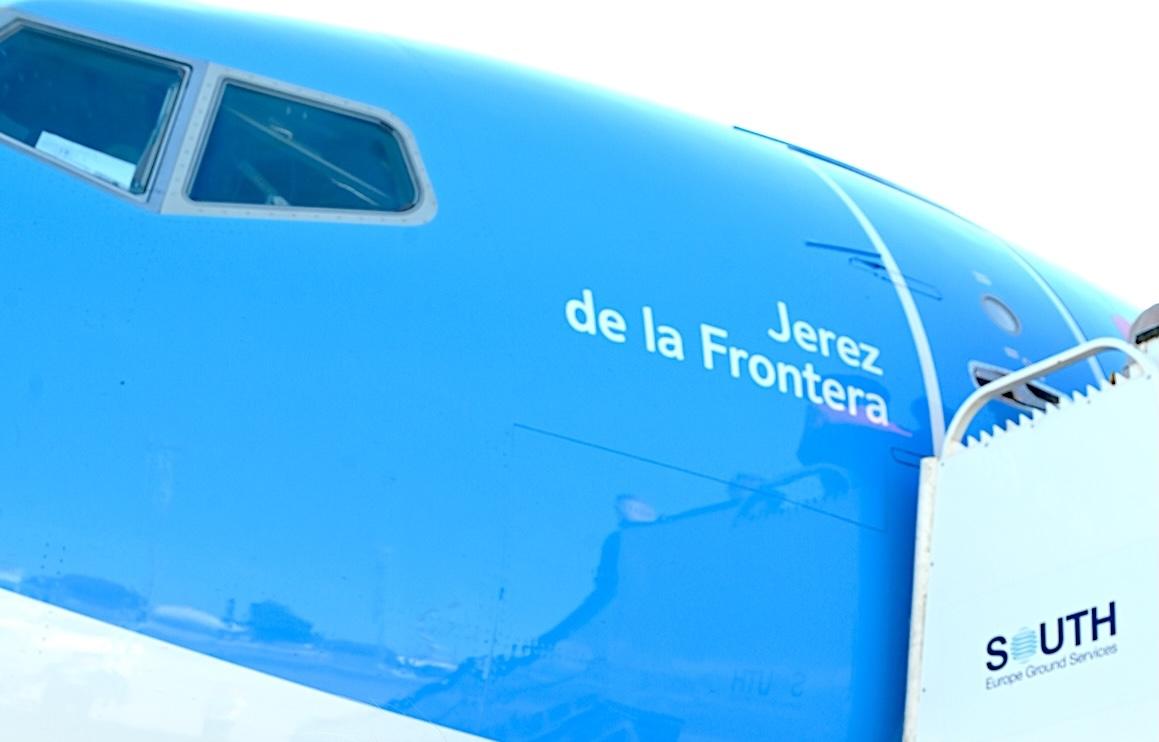 Un Boing 737 de la touroperadora alemana TUI ya surca los cielos con el nombre de 'Jerez de la Frontera'