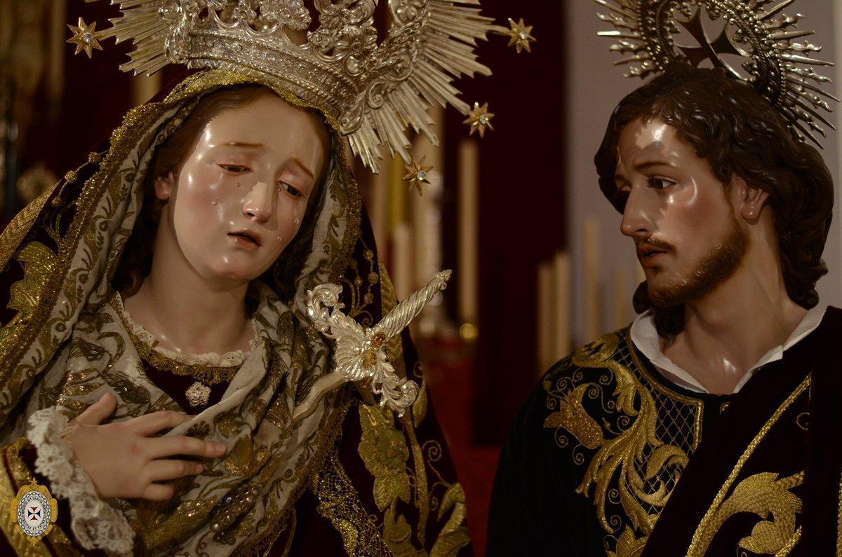 El domingo, Rosario Vespertino de la Virgen de la Trinidad