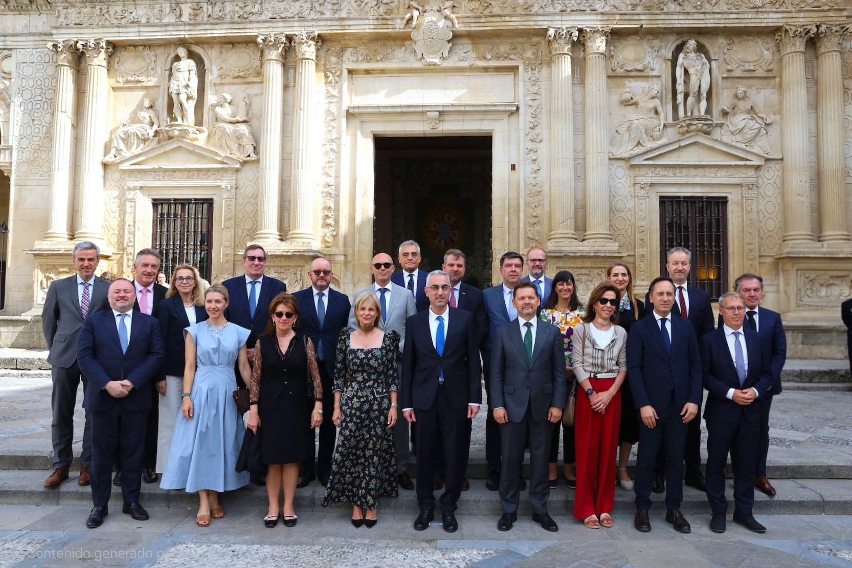 La delegación de embajadores y representantes diplomáticos de países de la UE aterriza en Jerez