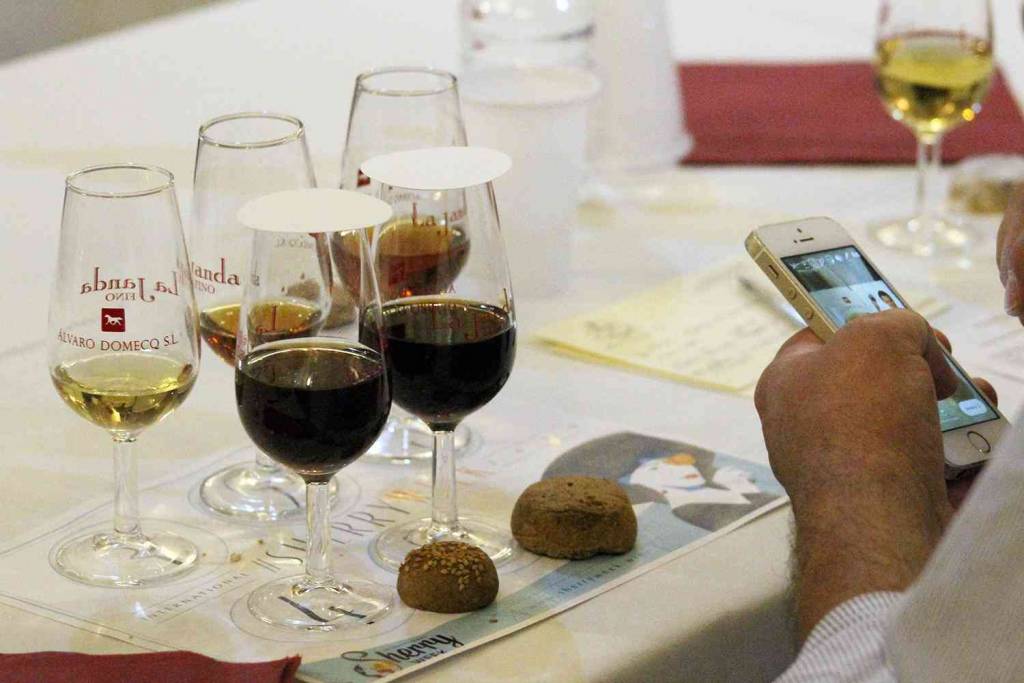 ¿Es posible maridar los polvorones de Estepa con el vino de Jerez?