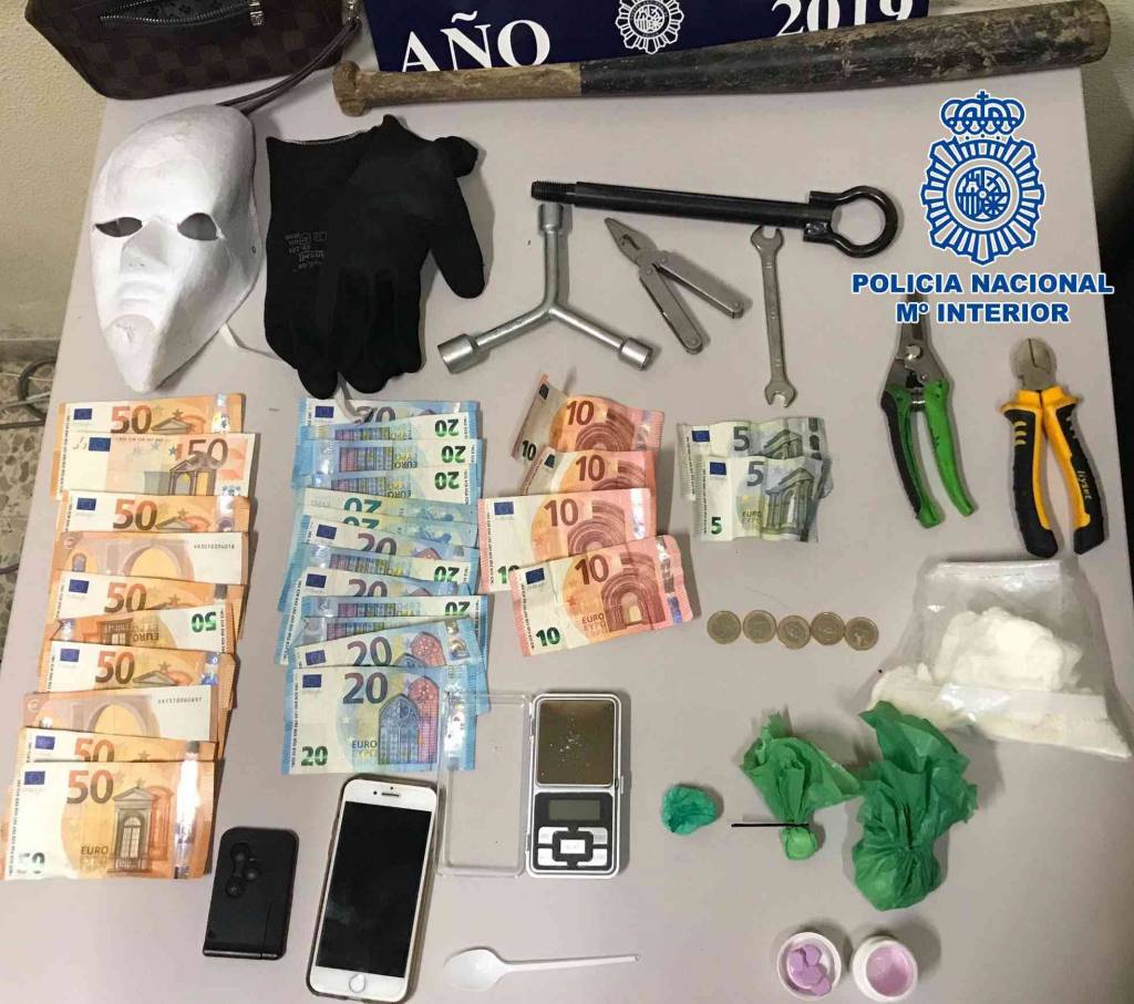 Detenido un joven en Pozoalbero con más de 200 gramos de cocaína y pastillas de MDMA en su coche