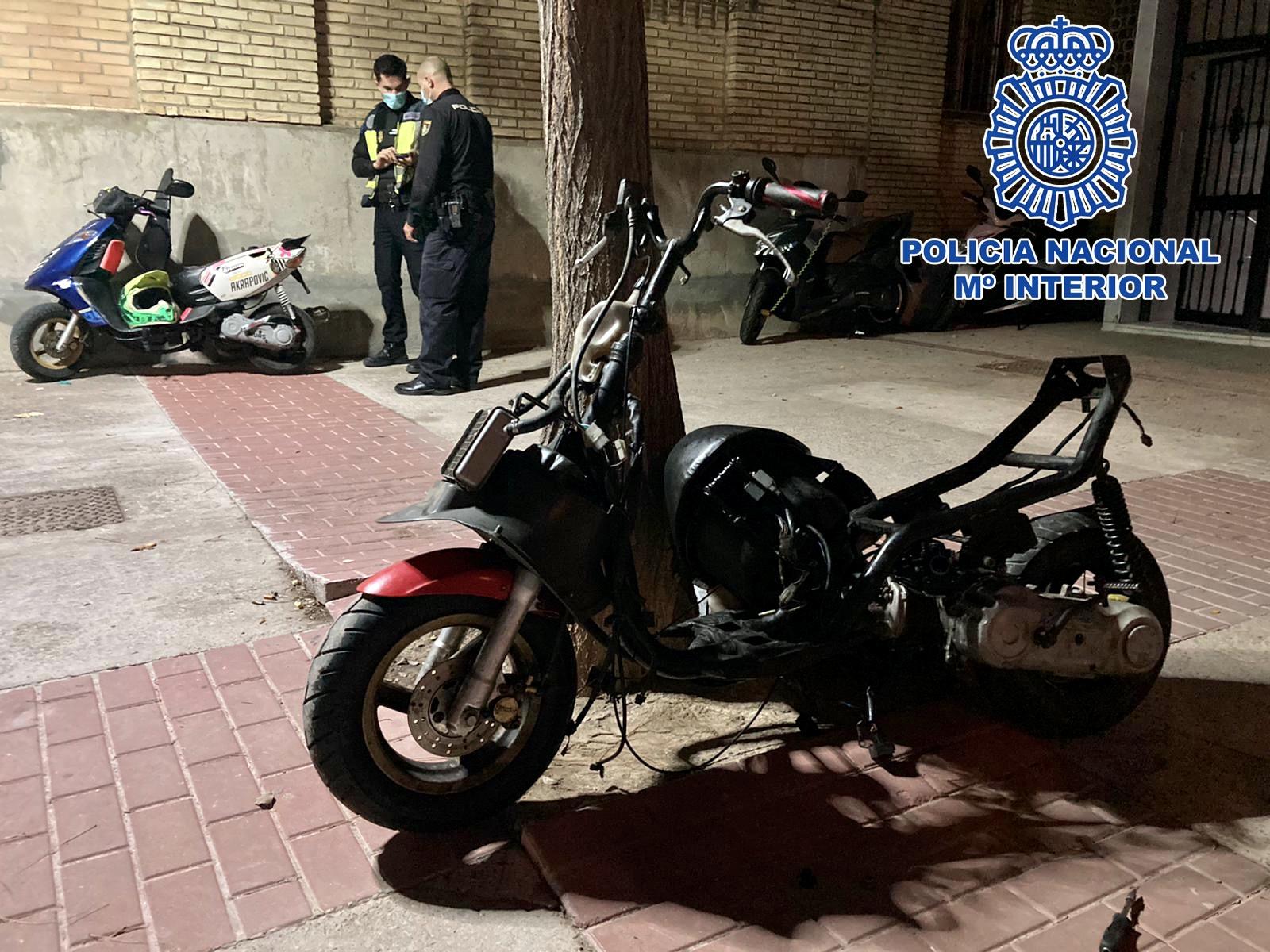 Arrestan a dos okupas en el Polígono San Benito tras ser sorprendidos desguazando una moto robada